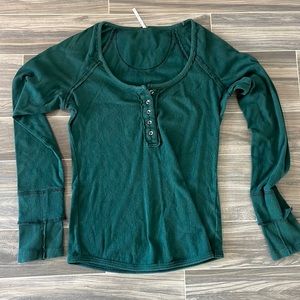 Free People forest green Henley long sleeve women’s thermal shirt Size L